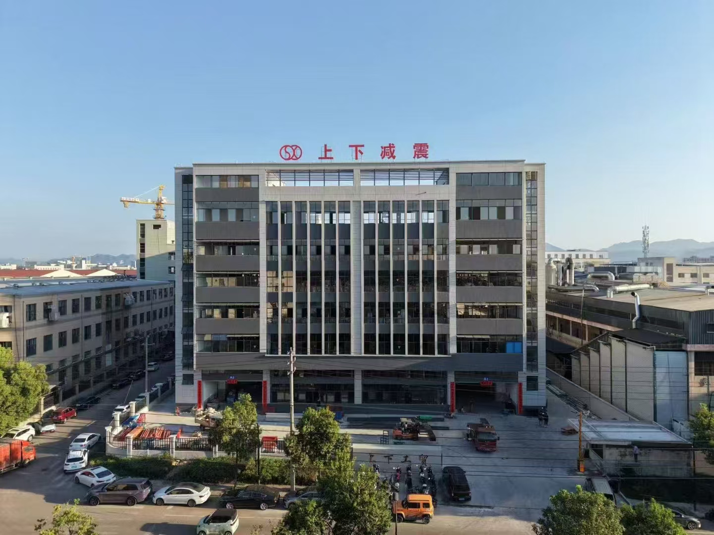 வெடிகுண்டு! புதிய 18,000㎡ ஆறு-அடுக்கு தொழிற்சாலை வெளியிடப்பட்டது!